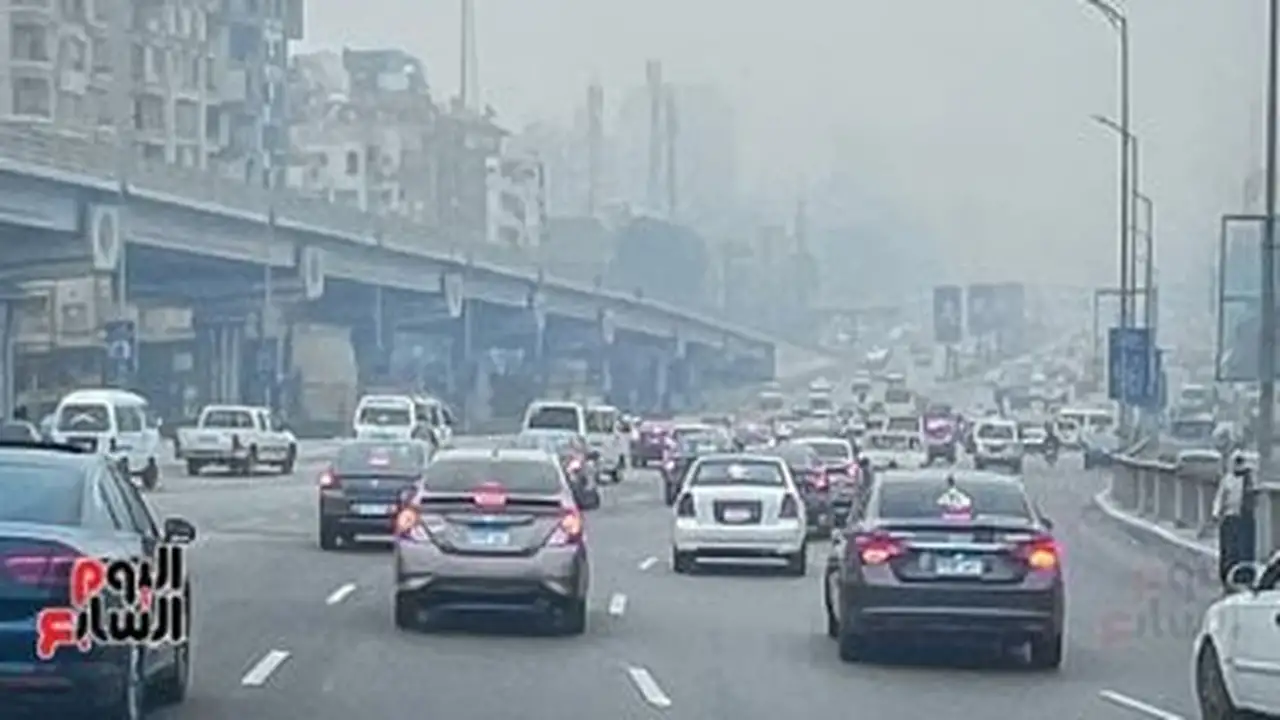 طقس دافئ نهاراً مع شبورة صباحية و12 درجة صغرى في مدينة القاهرة